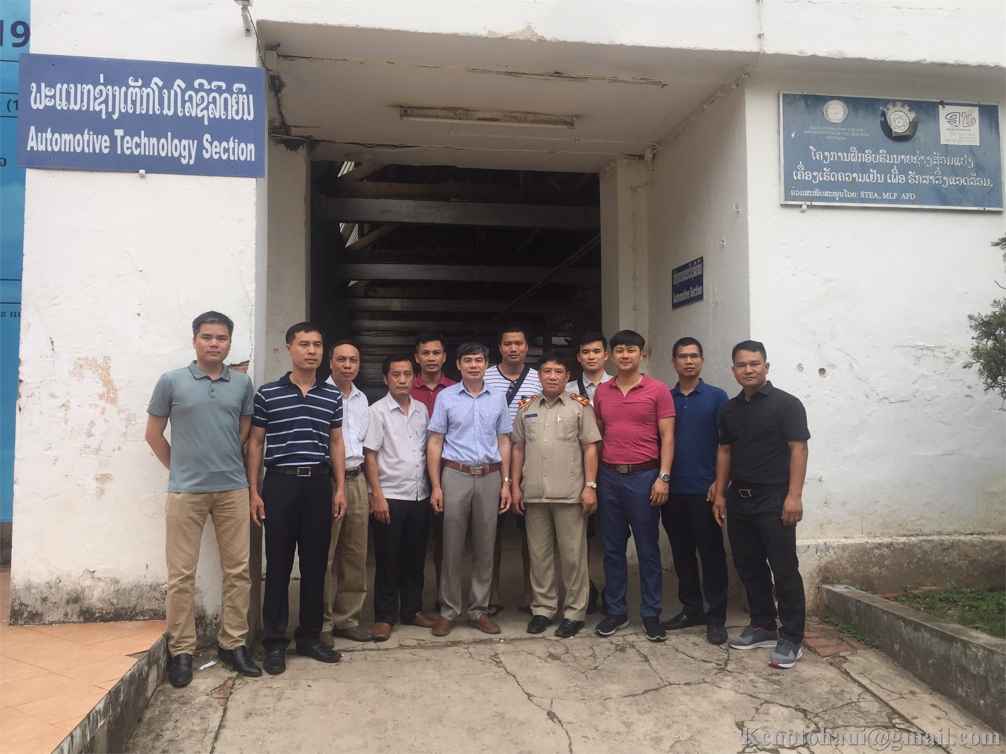 Thăm quan và làm việc với Khoa Công nghệ ô tô trường Cao đẳng kỹ thuật Pakpasac Cộng hòa dân chủ nhân dân Lào