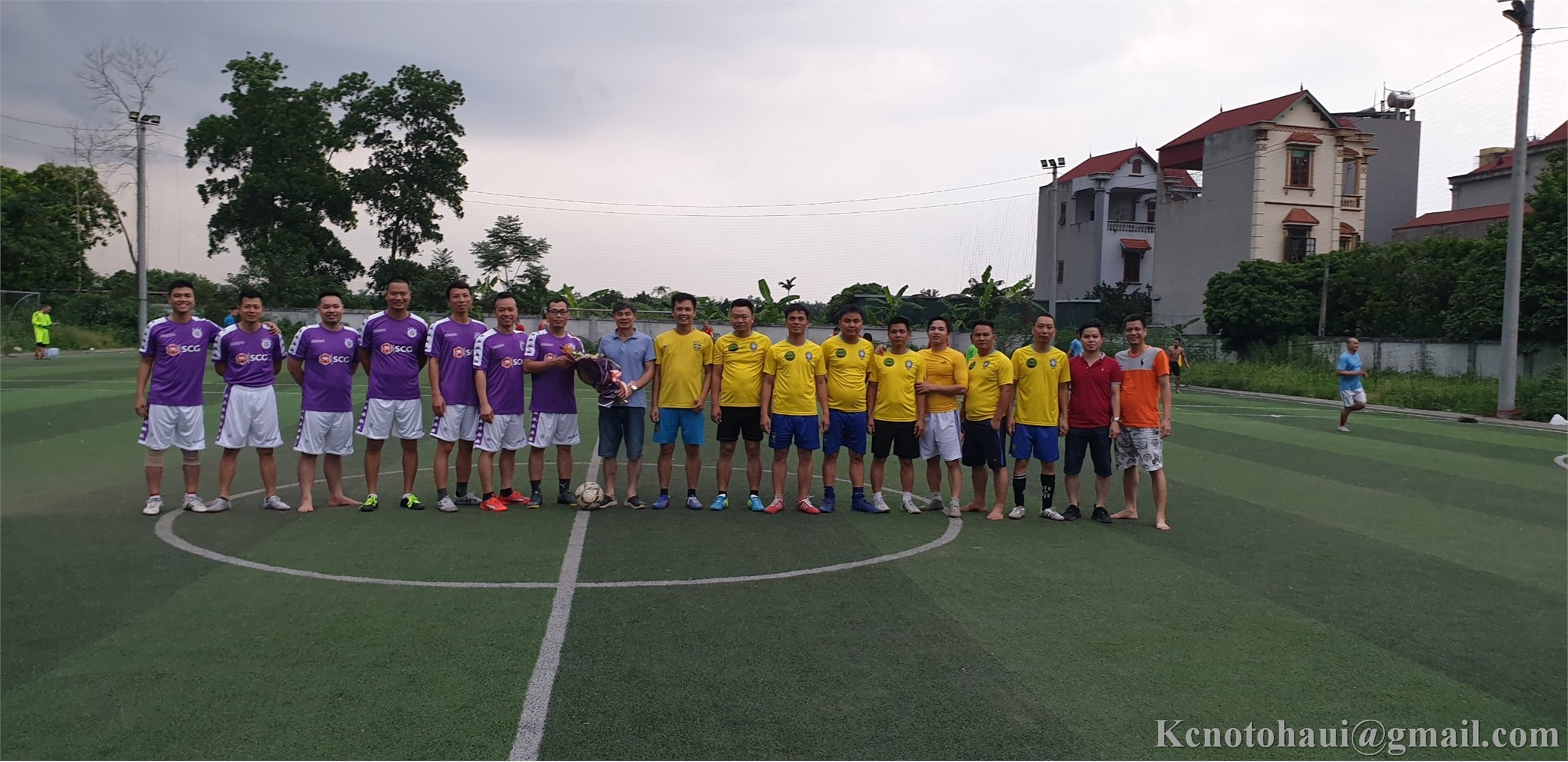 Buổi giao hữu bóng đá với đội tuyển cựu sinh viên ĐHÔTÔ Khóa 1