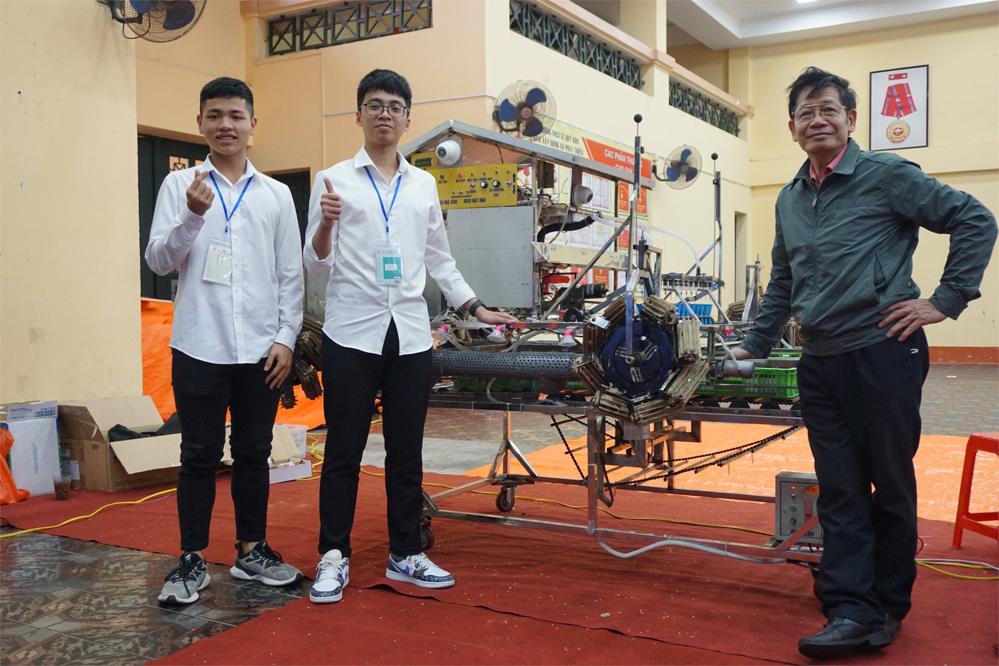 02 thí sinh đạt giải trong cuộc thi khoa học kỹ thuật quốc gia 2020-2021 được tuyển thẳng vào Khoa Công nghệ ô tô Trường Đại học Công nghiệp Hà Nội