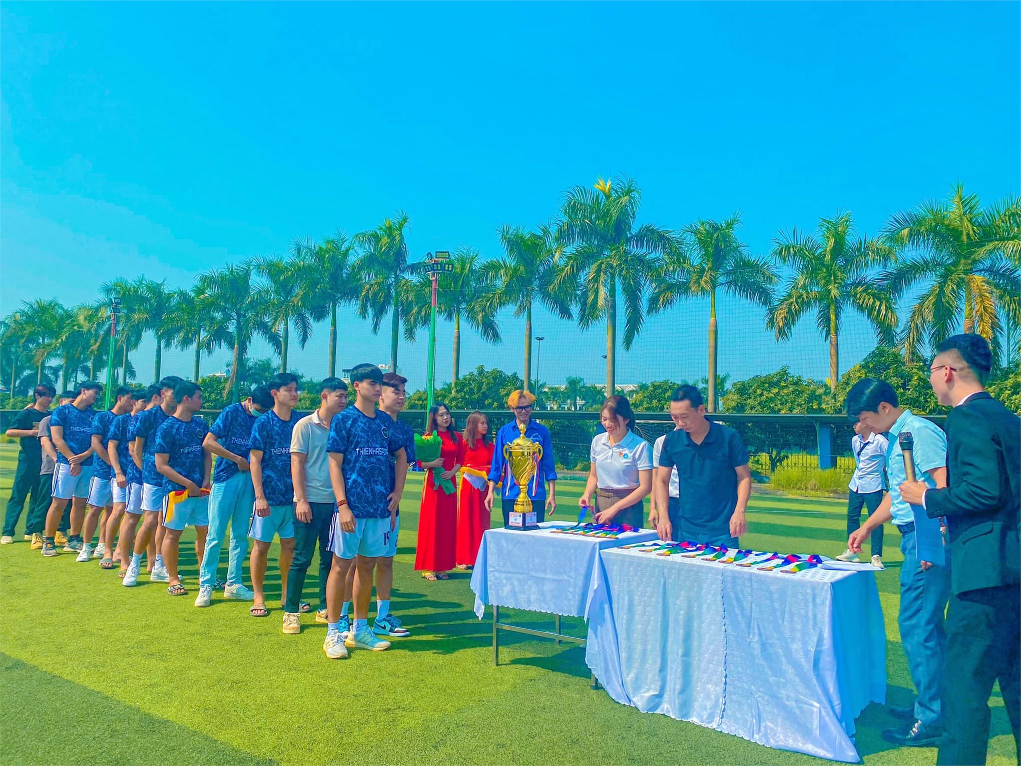 Chung kết và trao giải Giải bóng đá Sinh viên Khoa Công nghệ ô tô Trường Đại học Công nghiệp Hà Nội năm 2022