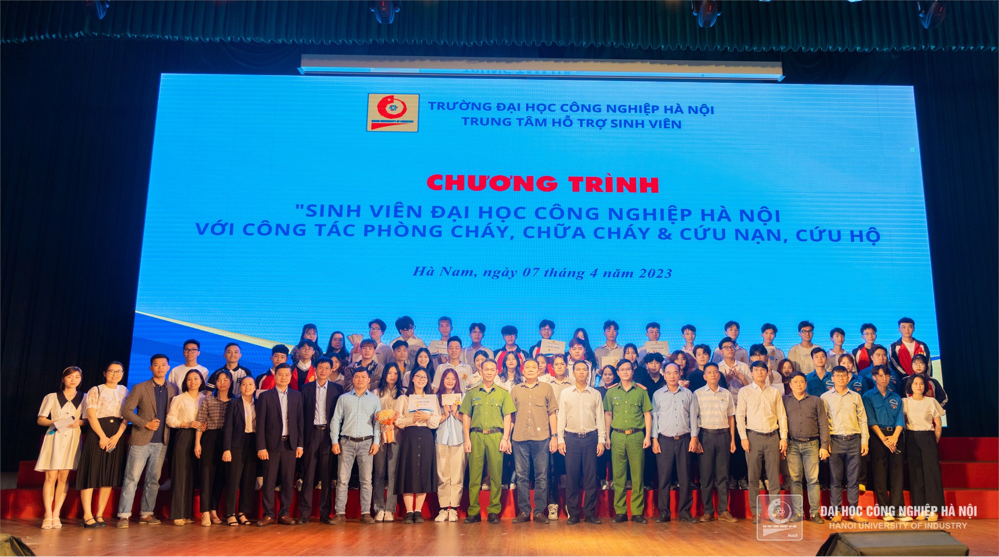 Sinh viên Khoa Công nghệ ô tô đạt giải ba cuộc thi về công tác phòng cháy chữa cháy và cứu hộ cứu nạn năm 2023