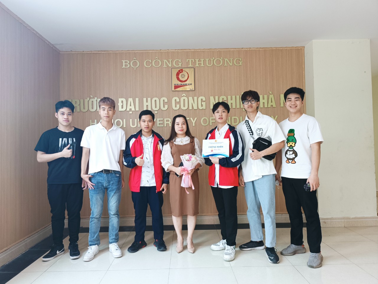 Sinh viên Khoa Công nghệ ô tô đạt giải ba cuộc thi về công tác phòng cháy chữa cháy và cứu hộ cứu nạn năm 2023