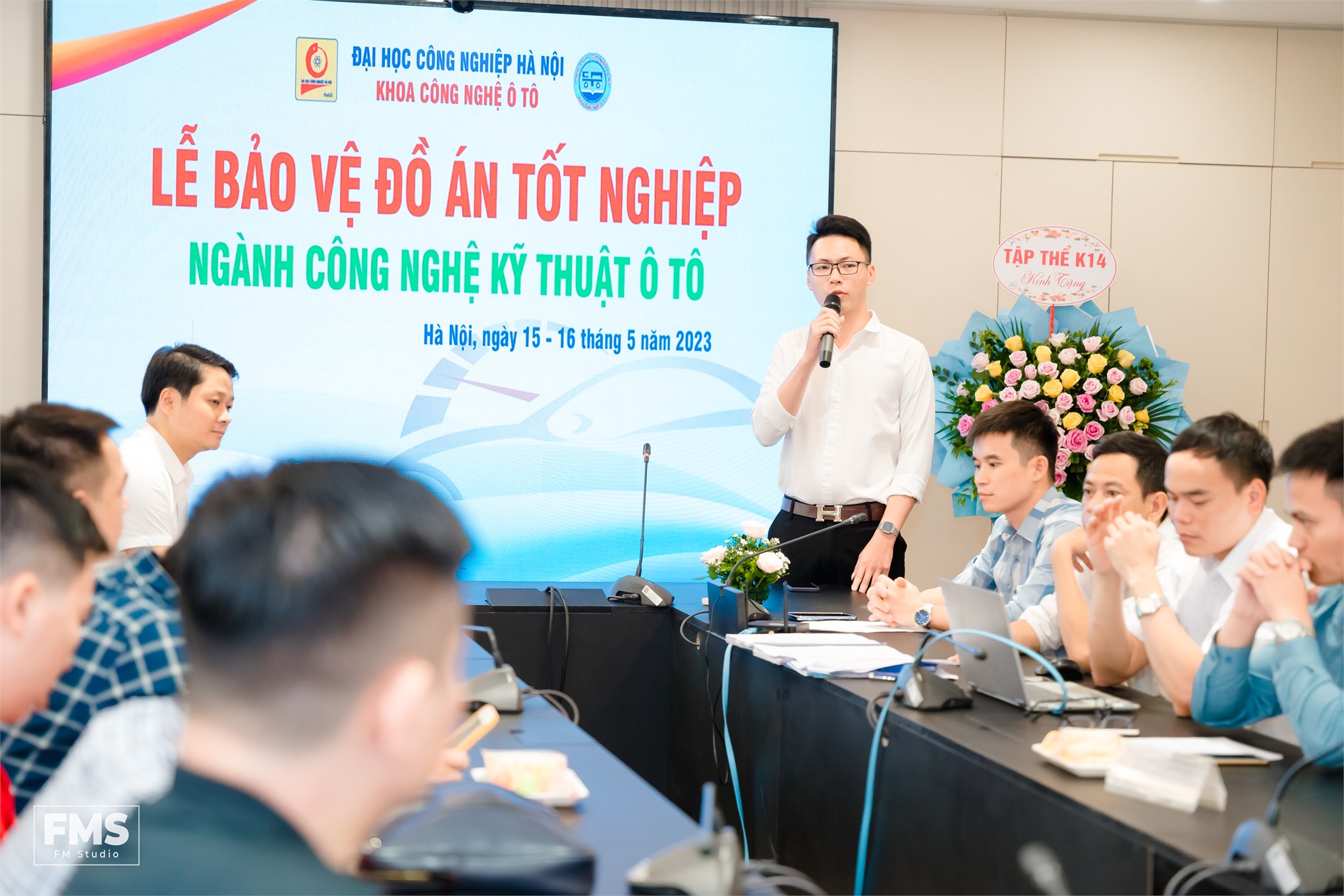 Khoa Công nghệ Ô tô tổ chức Bảo vệ đồ án tốt nghiệp cho sinh viên Hệ Đại học K14